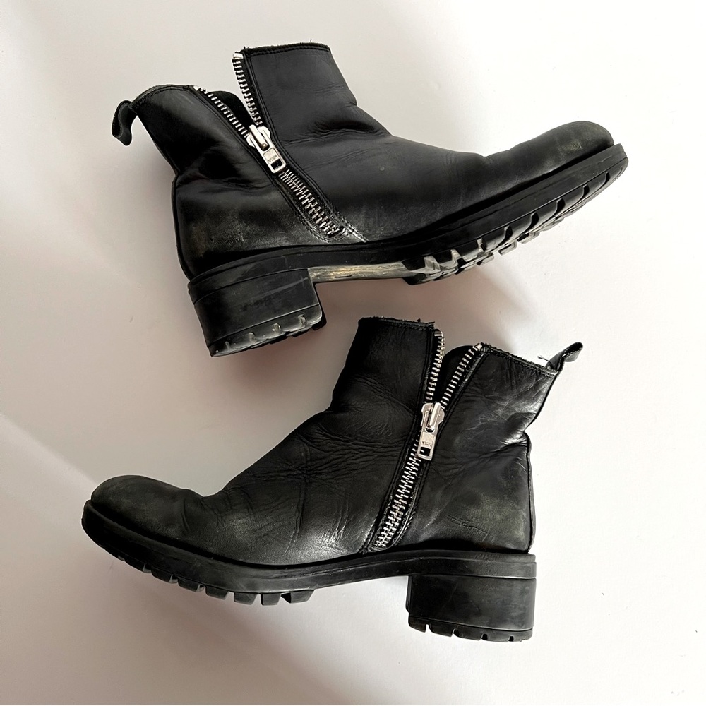 Black Leather Zipper Moto Boots